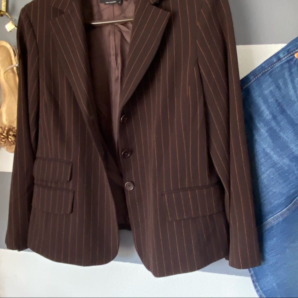 BCBGMaxAzria brown pinstripe professional blazer - Picture 16 of 16